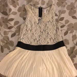 Women’s sleeveless wok